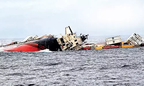 എംഎസ്സി എല്‍സ കപ്പല്‍ അപകടം; കമ്പനി 1200 കോടി കെട്ടിവയ്ക്കണമെന്ന് ഹൈക്കോടതി
