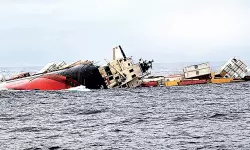 എംഎസ്സി എല്സ കപ്പല് അപകടം; കമ്പനി 1200 കോടി കെട്ടിവയ്ക്കണമെന്ന് ഹൈക്കോടതി എംഎസ്സി എല്സ കപ്പല് അപകടം; കമ്പനി 1200 കോടി കെട്ടിവയ്ക്കണമെന്ന് ഹൈക്കോടതി