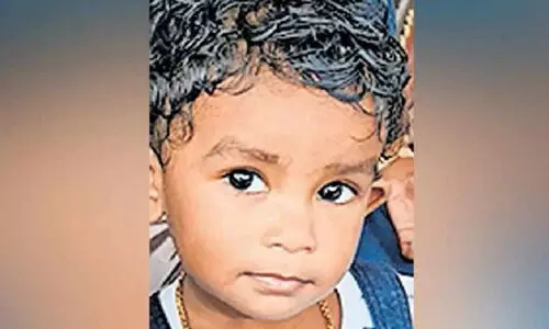 ഗേറ്റ് മറിഞ്ഞ് വീണ് പരിക്കേറ്റ കുട്ടി മരിച്ചു