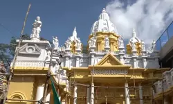 റാഞ്ചിയിലെ ദുര്‍ഗാ പൂജ പന്തലിന് വത്തിക്കാന്‍ സിറ്റിയുമായി സാമ്യമെന്ന്; പ്രതിഷേധവുമായി ഹിന്ദുത്വര്‍; മാറ്റില്ലെന്ന് സംഘാടകര്‍