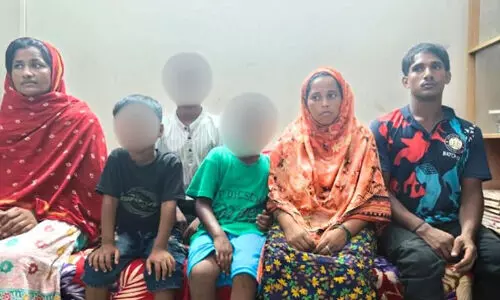 ബംഗ്ലാദേശിലേക്ക് തള്ളിവിട്ട കുടുംബത്തെ തിരികെ കൊണ്ടുവരണം: കൊല്ക്കത്ത ഹൈക്കോടതി ബംഗ്ലാദേശിലേക്ക് തള്ളിവിട്ട കുടുംബത്തെ തിരികെ കൊണ്ടുവരണം: കൊല്ക്കത്ത ഹൈക്കോടതി