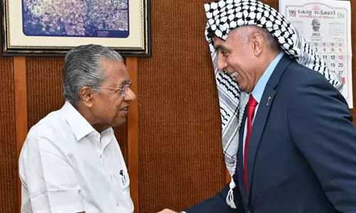 മുഖ്യമന്ത്രിയെ സന്ദര്ശിച്ച് ഫലസ്തീന് സ്ഥാനപതി മുഖ്യമന്ത്രിയെ സന്ദര്ശിച്ച് ഫലസ്തീന് സ്ഥാനപതി