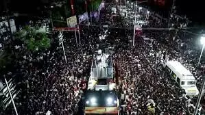 കരൂര് ദുരന്തം; ഒളിവില് കഴിയുന്നതിനിടെ ടിവികെ കരൂര് വെസ്റ്റ് ജില്ലാ സെക്രട്ടറി അറസ്റ്റില് കരൂര് ദുരന്തം; ഒളിവില് കഴിയുന്നതിനിടെ ടിവികെ കരൂര് വെസ്റ്റ് ജില്ലാ സെക്രട്ടറി അറസ്റ്റില്