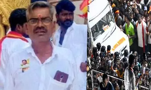 കരൂര് ദുരന്തം; ടിവികെ പ്രാദേശിക നേതാവ് ആത്മഹത്യ ചെയ്തത നിലയില് കരൂര് ദുരന്തം; ടിവികെ പ്രാദേശിക നേതാവ് ആത്മഹത്യ ചെയ്തത നിലയില്