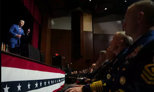 യുഎസ് സൈന്യത്തിലെ ജനറല്മാര് അമിതവണ്ണമുള്ളവരെന്ന് യുദ്ധസെക്രട്ടറി യുഎസ് സൈന്യത്തിലെ ജനറല്മാര് അമിതവണ്ണമുള്ളവരെന്ന് യുദ്ധസെക്രട്ടറി