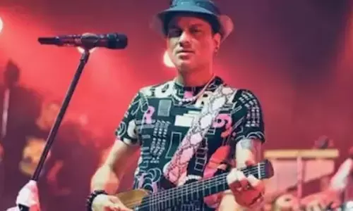 സുബീന് ഗാര്ഗിനെ വിഷം നല്കി കൊന്നതെന്ന് മൊഴി സുബീന് ഗാര്ഗിനെ വിഷം നല്കി കൊന്നതെന്ന് മൊഴി