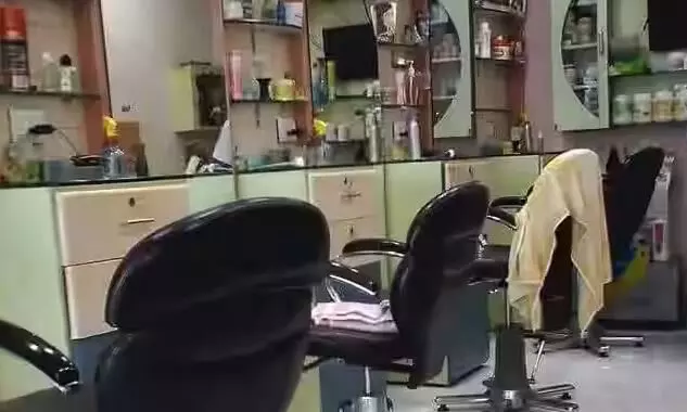 മുസ് ലിം ബാര്ബര്മാര്ക്കെതിരേ ക്യാംപയിനുമായി ഹിന്ദുത്വ സംഘടനകള് മുസ് ലിം ബാര്ബര്മാര്ക്കെതിരേ ക്യാംപയിനുമായി ഹിന്ദുത്വ സംഘടനകള്