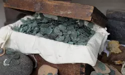 เดซเตโเดณเตเดฑเดฟเดก เดคเตเดฐเดคเตเดคเต เดธเตเดชเดพเดจเดฟเดทเต เดจเดฟเดงเดฟ; 300 เดตเดฐเตโเดทเด เดชเดดเดเตเดเดฎเตเดณเตเดณ เดตเตเดณเตเดณเดฟ, เดธเตเดตเดฐเตโเดฃ เดจเดพเดฃเดฏเดเตเดเดณเตโ เดเดฃเตเดเตเดคเตเดคเดฟ เดซเตโเดณเตเดฑเดฟเดก เดคเตเดฐเดคเตเดคเต เดธเตเดชเดพเดจเดฟเดทเต เดจเดฟเดงเดฟ; 300 เดตเดฐเตโเดทเด เดชเดดเดเตเดเดฎเตเดณเตเดณ เดตเตเดณเตเดณเดฟ, เดธเตเดตเดฐเตโเดฃ เดจเดพเดฃเดฏเดเตเดเดณเตโ เดเดฃเตเดเตเดคเตเดคเดฟ