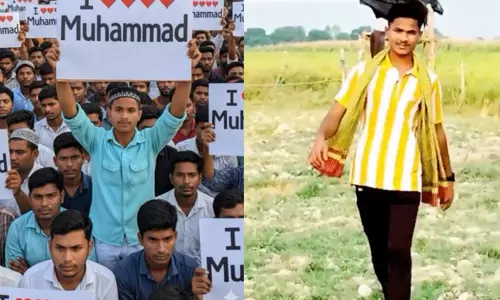 എഐ ആപ്പ് കൊണ്ട് ഐ ലവ് മുഹമ്മദ് പോസ്റ്റര് നിര്മിച്ച യുവാവും അറസ്റ്റില് എഐ ആപ്പ് കൊണ്ട് ഐ ലവ് മുഹമ്മദ് പോസ്റ്റര് നിര്മിച്ച യുവാവും അറസ്റ്റില്