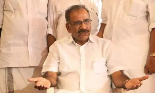 ചന്ദനത്തൈകള് നട്ടുവളര്ത്താന് പുതിയ പദ്ധതിയുമായി വനംവകുപ്പ് ചന്ദനത്തൈകള് നട്ടുവളര്ത്താന് പുതിയ പദ്ധതിയുമായി വനംവകുപ്പ്