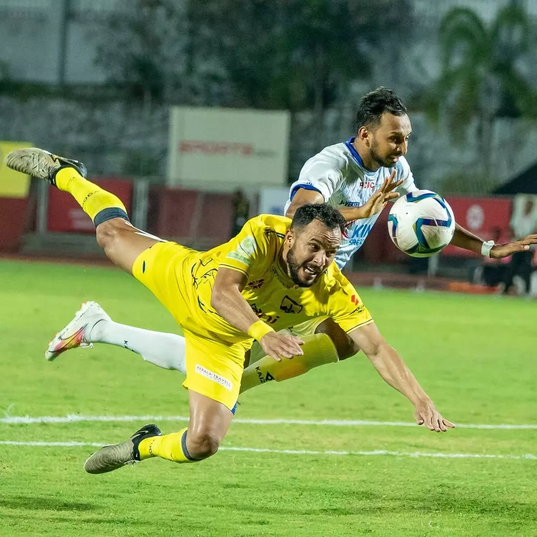 സൂപ്പര് ലീഗ് കേരള; കൊമ്പനെ വീഴ്ത്തി കണ്ണൂര് തുടങ്ങി സൂപ്പര് ലീഗ് കേരള; കൊമ്പനെ വീഴ്ത്തി കണ്ണൂര് തുടങ്ങി