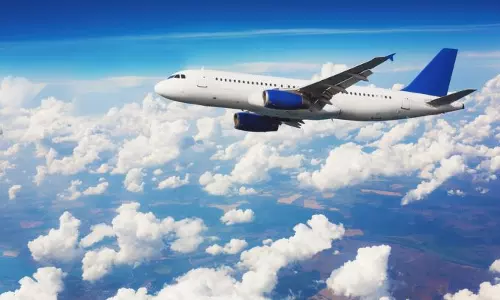 ദീപാവലി യാത്രകൾക്ക് ആശ്വാസം; ടിക്കറ്റ് നിരക്ക് വർധന തടയാൻ ഡിജിസിഎയുടെ ഇടപെടൽ