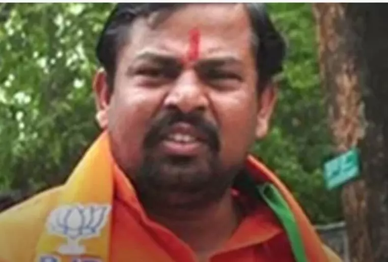 മുഹമ്മദ് നബിക്കെതിരായ മോശം പരാമര്ശം; ഗോഷ മഹല് എംഎല്എ ടി രാജാ സിങിനെതിരേ കേസെടുത്ത് പോലിസ് മുഹമ്മദ് നബിക്കെതിരായ മോശം പരാമര്ശം; ഗോഷ മഹല് എംഎല്എ ടി രാജാ സിങിനെതിരേ കേസെടുത്ത് പോലിസ്