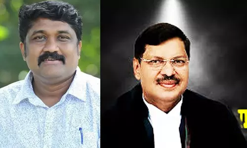 അന്ന് ഷൂ നക്കിയവര്‍ ഇന്ന് ഷൂ എറിയുന്നു;-എ എ റഹീം എംപി