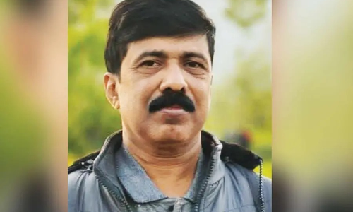 കിളിമാനൂരില്‍ അധ്യാപകന്‍ കാര്‍ ഇടിച്ച് മരിച്ചു