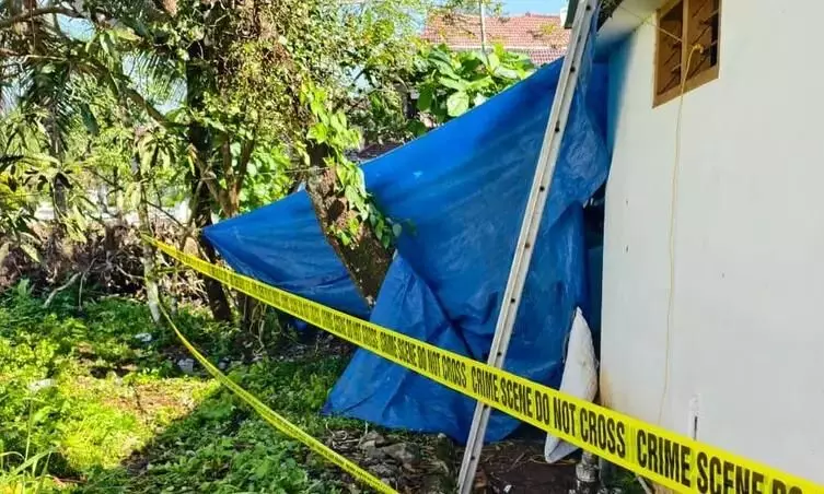 കോട്ടയത്ത് വീട്ടമ്മ മരിച്ച നിലയില് കോട്ടയത്ത് വീട്ടമ്മ മരിച്ച നിലയില്