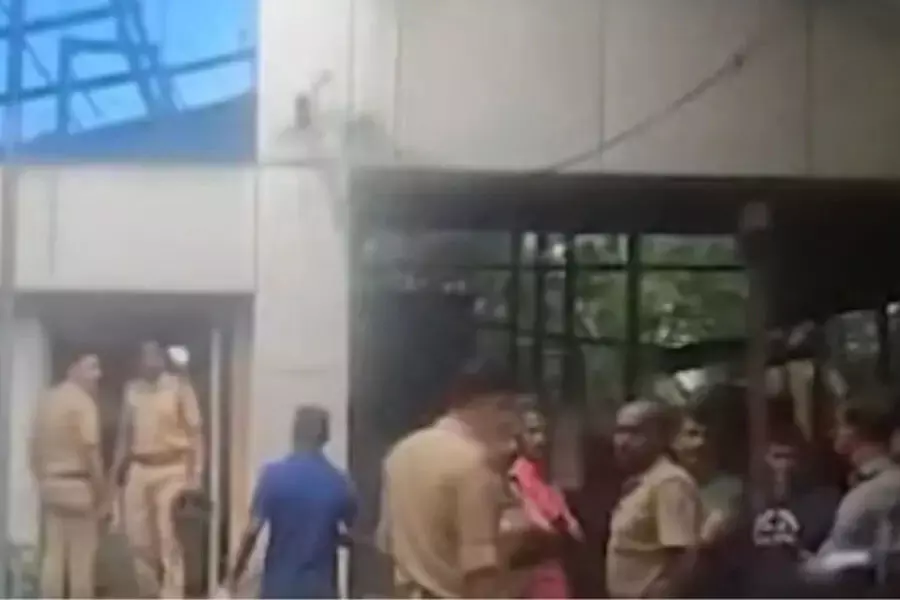 കൊച്ചിയില്‍ തോക്കുചൂണ്ടി വന്‍കവര്‍ച്ച; അഞ്ചുപേര്‍ കസ്റ്റഡിയില്‍