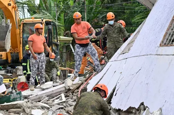 ഫിലിപ്പീന്‍സില്‍ ഭൂചലനം; തീരപ്രദേശത്തുനിന്ന് മാറാന്‍ മുന്നറിയിപ്പ്