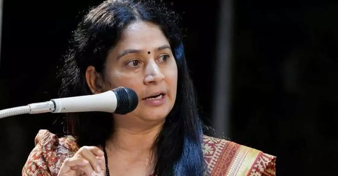 ഉദ്ഘാടനങ്ങള്ക്ക് തുണിയുടുക്കാത്ത താരങ്ങളെ മതിയെന്ന പ്രസ്താവനയുമായി സിപിഎം എംഎല്എ യു പ്രതിഭ ഉദ്ഘാടനങ്ങള്ക്ക് തുണിയുടുക്കാത്ത താരങ്ങളെ മതിയെന്ന പ്രസ്താവനയുമായി സിപിഎം എംഎല്എ യു പ്രതിഭ