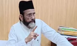 ഐ ലവ് മുഹമ്മദ് മാര്‍ച്ച്: മൗലാന തൗഖീര്‍ റസ 1990ലെ 5,000 രൂപയുടെ വായ്പ തിരിച്ചടച്ചില്ലെന്ന്; റിക്കവറിക്ക് നോട്ടിസ്