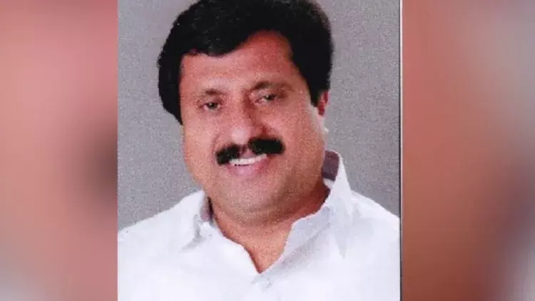 നെയ്യാറ്റിന്കരയില് സ്ത്രീ ആത്മഹത്യ ചെയ്ത സംഭവം: കോണ്ഗ്രസ് കൗണ്സിലര്ക്കെതിരേ കേസെടുത്ത് പോലിസ് നെയ്യാറ്റിന്കരയില് സ്ത്രീ ആത്മഹത്യ ചെയ്ത സംഭവം: കോണ്ഗ്രസ് കൗണ്സിലര്ക്കെതിരേ കേസെടുത്ത് പോലിസ്