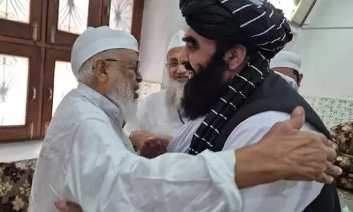 ആമിര്ഖാന് മുത്തഖിക്ക് ഹദീസ് പഠനത്തില് ബിരുദം നല്കി ദാറുല് ഉലൂം ദയൂബന്ദ് ആമിര്ഖാന് മുത്തഖിക്ക് ഹദീസ് പഠനത്തില് ബിരുദം നല്കി ദാറുല് ഉലൂം ദയൂബന്ദ്