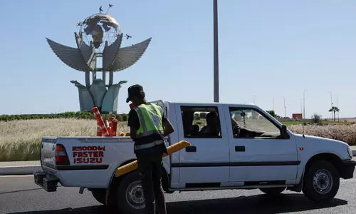 ഈജിപ്തില് വാഹനാപകടം: ഗസ ചര്ച്ചകള്ക്കെത്തിയ മൂന്ന് ഖത്തര് ഉദ്യോഗസ്ഥര് മരിച്ചു ഈജിപ്തില് വാഹനാപകടം: ഗസ ചര്ച്ചകള്ക്കെത്തിയ മൂന്ന് ഖത്തര് ഉദ്യോഗസ്ഥര് മരിച്ചു