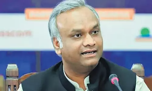 സര്‍ക്കാര്‍ സ്ഥാപനങ്ങളിലെ ആര്‍എസ്എസ് പ്രവര്‍ത്തനങ്ങള്‍ നിരോധിക്കണം: കര്‍ണാടക മന്ത്രി