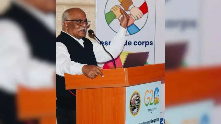 ലൈംഗികാതിക്രമ പരാതി; എയിംസില് വകുപ്പുമേധാവിക്ക് സസ്പെന്ഷന് ലൈംഗികാതിക്രമ പരാതി; എയിംസില് വകുപ്പുമേധാവിക്ക് സസ്പെന്ഷന്