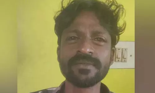 വിനോദസഞ്ചാരികള്ക്ക് നേരെ ബിയര് കുപ്പി എറിഞ്ഞയാള് പിടിയില് വിനോദസഞ്ചാരികള്ക്ക് നേരെ ബിയര് കുപ്പി എറിഞ്ഞയാള് പിടിയില്