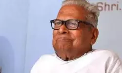 വി എസ് അച്യുതാനന്ദന് തമിഴ്‌നാട് നിയമസഭയില്‍ ആദരം