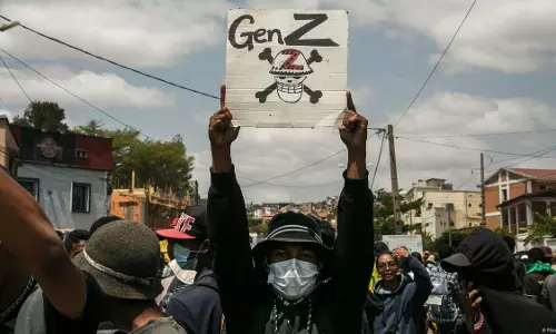 മഡഗാസ്‌കറില്‍ ജെന്‍സി പ്രക്ഷോഭം; പ്രസിഡന്റ് ആന്‍ഡ്രി രജോലിന രാജ്യം വിട്ടു