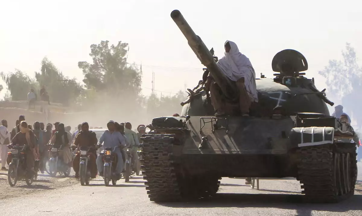 48 മണിക്കൂര് താല്കാലിക വെടിനിര്ത്തലിന് സമ്മതിച്ച് പാകിസ്താനും അഫ്ഗാനിസ്താനും 48 മണിക്കൂര് താല്കാലിക വെടിനിര്ത്തലിന് സമ്മതിച്ച് പാകിസ്താനും അഫ്ഗാനിസ്താനും