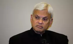 രഹസ്യ രേഖകള് ചോര്ത്തി; യുഎസ് പ്രതിരോധ വിദഗ്ദ്ധന് അറസ്റ്റില് രഹസ്യ രേഖകള് ചോര്ത്തി; യുഎസ് പ്രതിരോധ വിദഗ്ദ്ധന് അറസ്റ്റില്