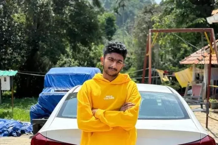 രോഗിയുമായി പോയ ആംബുലന്‍സും സ്‌കൂട്ടറും കൂട്ടിയിടിച്ചു; ഹോട്ടല്‍ ജീവനക്കാരനായ യുവാവ് മരിച്ചു