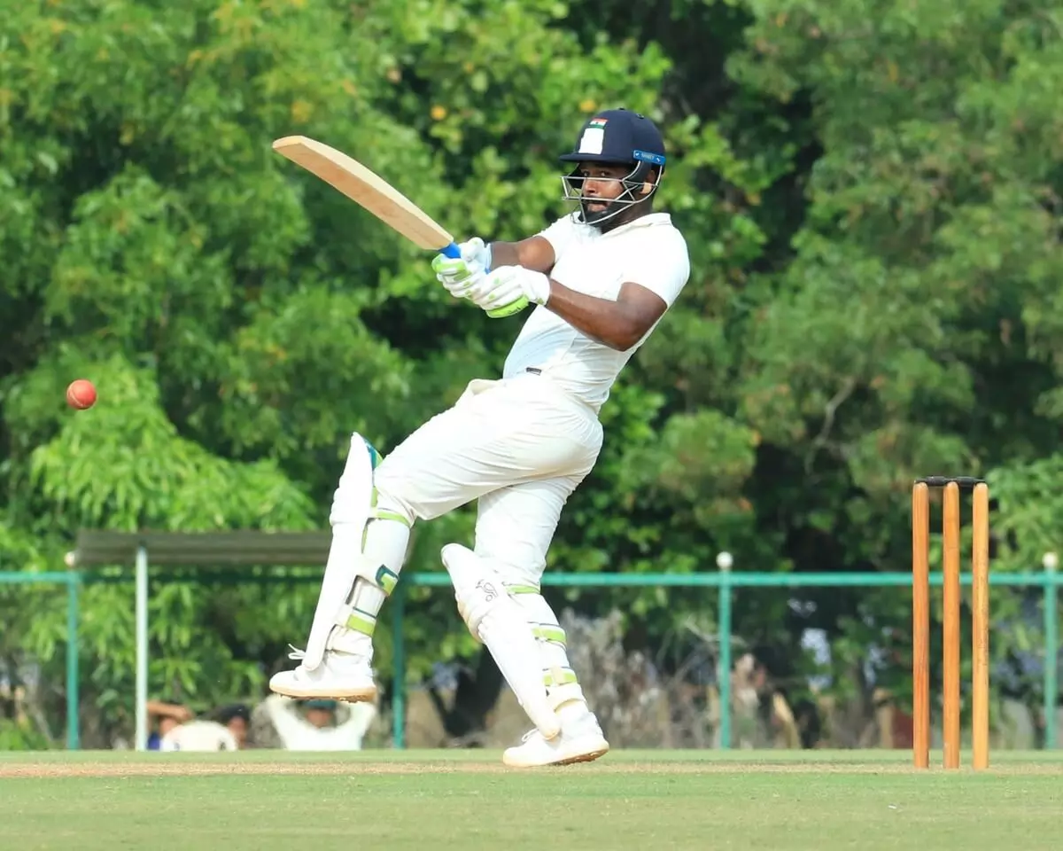 രഞ്ജി ട്രോഫി; മഹാരാഷ്ട്രക്കെതിരേ കേരളം പൊരുതുന്നു; സഞ്ജുവും മുഹമ്മദ് അസ്ഹറുദ്ദീനും പുറത്ത് രഞ്ജി ട്രോഫി; മഹാരാഷ്ട്രക്കെതിരേ കേരളം പൊരുതുന്നു; സഞ്ജുവും മുഹമ്മദ് അസ്ഹറുദ്ദീനും പുറത്ത്