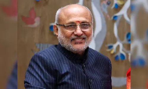 ഉപരാഷ്ട്രപതിയുടെ മൈലാപ്പൂരിലെ വസതിയില് ബോംബ് ഭീഷണി: ചെന്നൈയില് സുരക്ഷാ ഭീതി ഉപരാഷ്ട്രപതിയുടെ മൈലാപ്പൂരിലെ വസതിയില് ബോംബ് ഭീഷണി: ചെന്നൈയില് സുരക്ഷാ ഭീതി