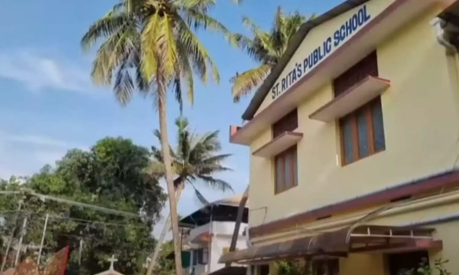 ഹിജാബ് വിലക്ക്; സെന്റ് റീത്താസ് സ്‌കൂളില്‍ നിന്ന് രണ്ട് കുട്ടികള്‍ കൂടി ടിസി വാങ്ങുന്നു