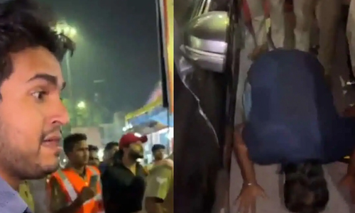 യുവാവിനെ കൊണ്ട് പൊതുസ്ഥലത്ത് മാപ്പ് പറയിപ്പിച്ച് എബിവിപി നേതാവ്; ബിജെപി നേതാക്കള്‍ രാജാക്കന്‍മാരെ പോലെ പെരുമാറുന്നുവെന്ന് കോണ്‍ഗ്രസ് (വീഡിയോ)