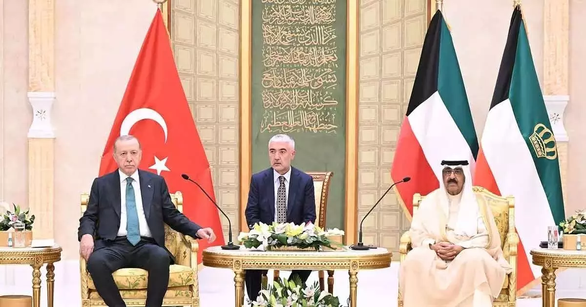 കുവൈത്ത്-തുര്ക്കി ബന്ധം ശക്തമാക്കും; കടല്, ഊര്ജ, നിക്ഷേപ കരാറുകള് ഒപ്പുവെച്ചു കുവൈത്ത്-തുര്ക്കി ബന്ധം ശക്തമാക്കും; കടല്, ഊര്ജ, നിക്ഷേപ കരാറുകള് ഒപ്പുവെച്ചു