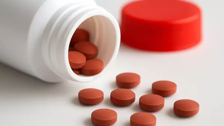 അമിത അളവില്‍ അയണ്‍ഗുളിക കഴിച്ച വിദ്യാര്‍ഥികളെ ആശുപത്രിയില്‍ പ്രവേശിപ്പിച്ചു