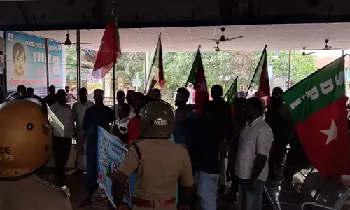 ചെട്ടിപ്പടി ഹെല്‍ത്ത് സെന്ററിലേക്ക് എസ്ഡിപിഐ മാര്‍ച്ച്