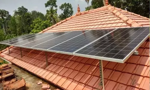 വീടുകളിലെ സോളാര്‍: ഇലക്ട്രിസിറ്റി ബോര്‍ഡിന്റെ ചട്ടങ്ങള്‍ക്കെതിരേ ഹൈക്കോടതിയില്‍ ഹരജി.