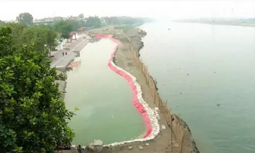 മോദിക്ക് മുങ്ങാന് യമുനാ നദിയില് കുളം നിര്മിച്ച് ഡല്ഹി സര്ക്കാര് മോദിക്ക് മുങ്ങാന് യമുനാ നദിയില് കുളം നിര്മിച്ച് ഡല്ഹി സര്ക്കാര്