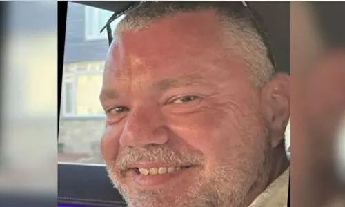 മുസ്ലിം വിദ്യാര്ഥികളെ പരിഹസിച്ച അധ്യാപകന് വിലക്ക് മുസ്ലിം വിദ്യാര്ഥികളെ പരിഹസിച്ച അധ്യാപകന് വിലക്ക്