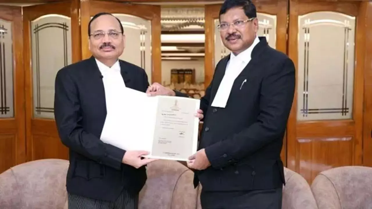 സുപ്രിംകോടതി ചീഫ് ജസ്റ്റിസായി ജസ്റ്റിസ് സൂര്യകാന്ത് ചുമതലയേല്ക്കും സുപ്രിംകോടതി ചീഫ് ജസ്റ്റിസായി ജസ്റ്റിസ് സൂര്യകാന്ത് ചുമതലയേല്ക്കും