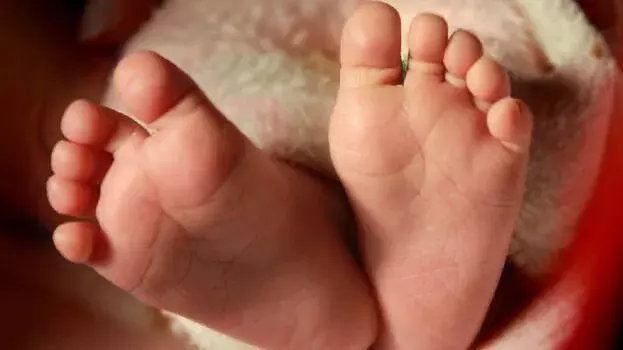 മുലപ്പാല്‍ തൊണ്ടയില്‍ കുടുങ്ങി ഒന്നര വയസുകാരന്‍ മരിച്ചു