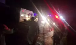 കാസര്കോഡ് പ്ലൈവുഡ് കമ്പനിയില് അപകടം, തീപിടിത്തത്തില് ഒരാള് മരിച്ചു; രണ്ടുപേരുടെ നില അതീവ ഗുരുതരം കാസര്കോഡ് പ്ലൈവുഡ് കമ്പനിയില് അപകടം, തീപിടിത്തത്തില് ഒരാള് മരിച്ചു; രണ്ടുപേരുടെ നില അതീവ ഗുരുതരം