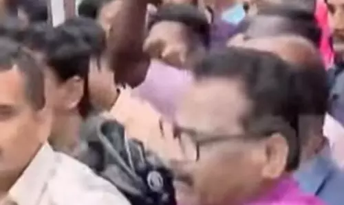 എലപ്പുള്ളിയില് സിപിഎം പ്രതിഷേധം എലപ്പുള്ളിയില് സിപിഎം പ്രതിഷേധം