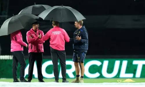 മഴ; ഇന്ത്യ-ഓസ്‌ട്രേലിയ ആദ്യ ട്വന്റി-20 ഉപേക്ഷിച്ചു